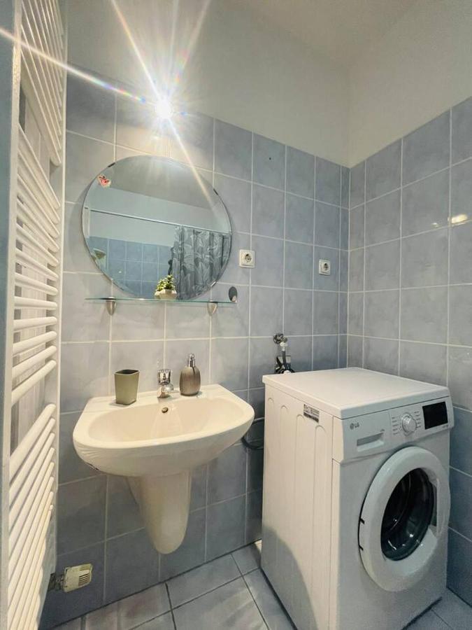 Central Studio Close To Andrassy Avenue For 4 Persons Budapest Esterno foto